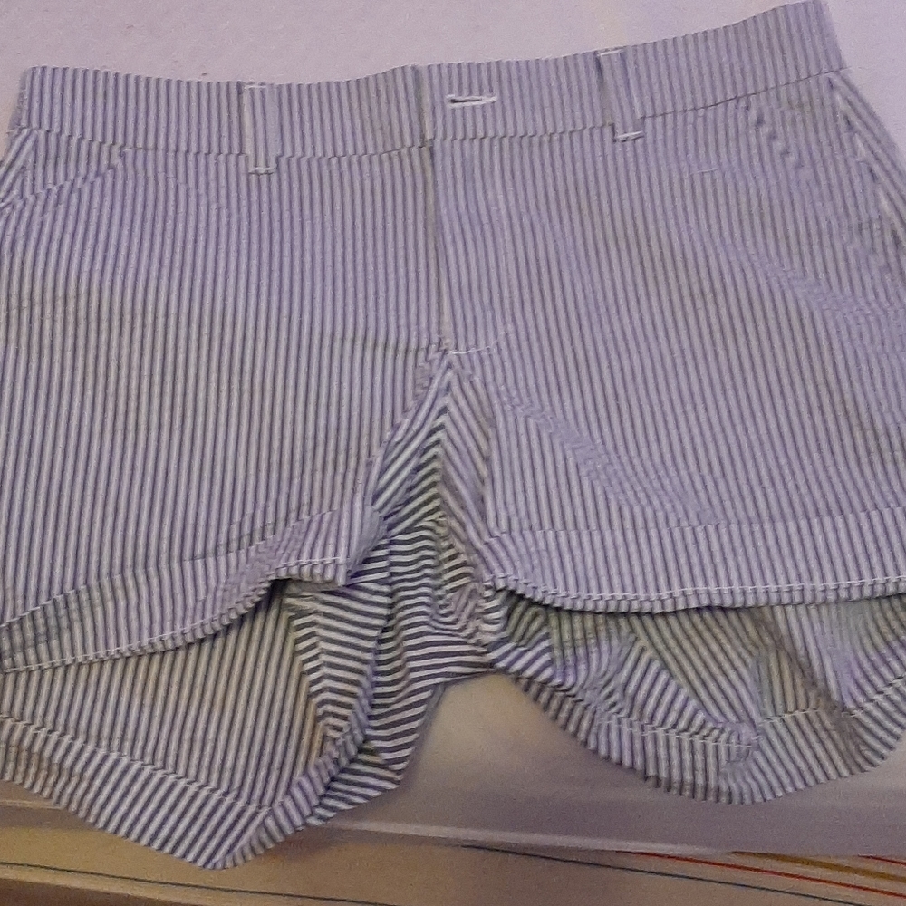Old Navy everyday short mid-rise jeans
